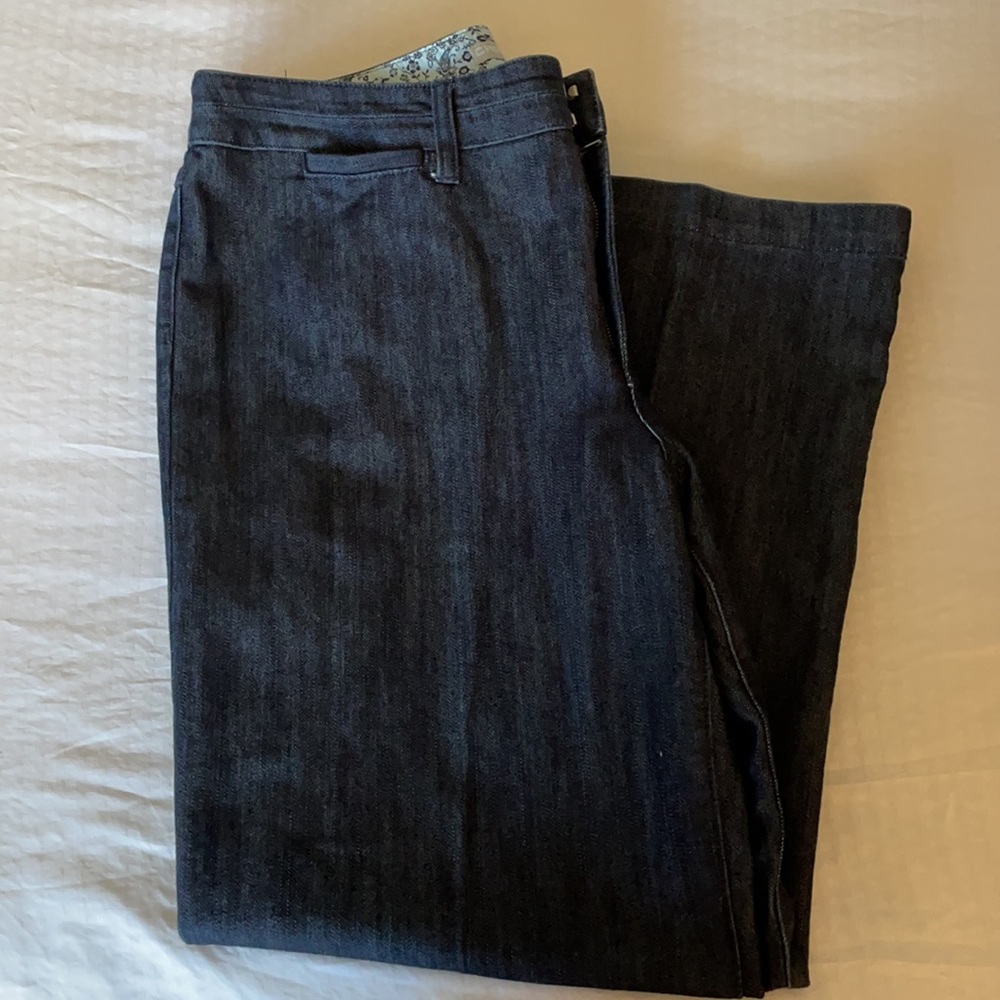 EUC Women’s wide leg Chico's jeans